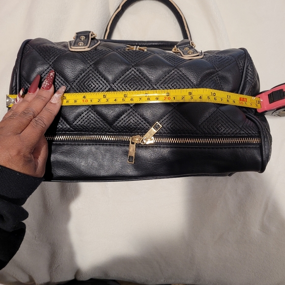 KK Quilted Handbag - Picture 5 of 7